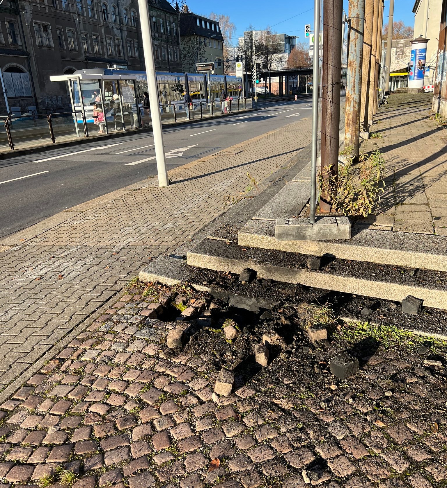 'Neue Gefahren für Fußgänger im Chemnitzer Stadtverkehr: Wenn nicht nur der
